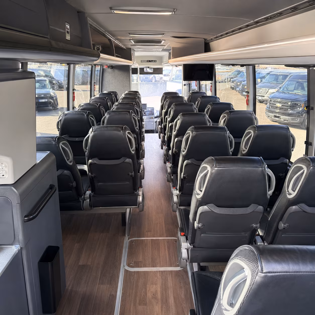 guest shuttles to clearwater wine bar bistro and wedding venues around clearwater